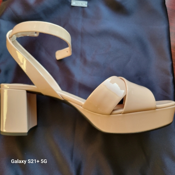 Prada sandals - Picture 2 of 8